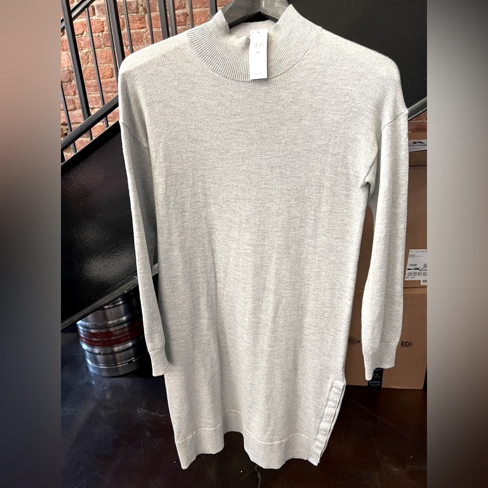 Gray Banana Republic Sweater Dress size XS